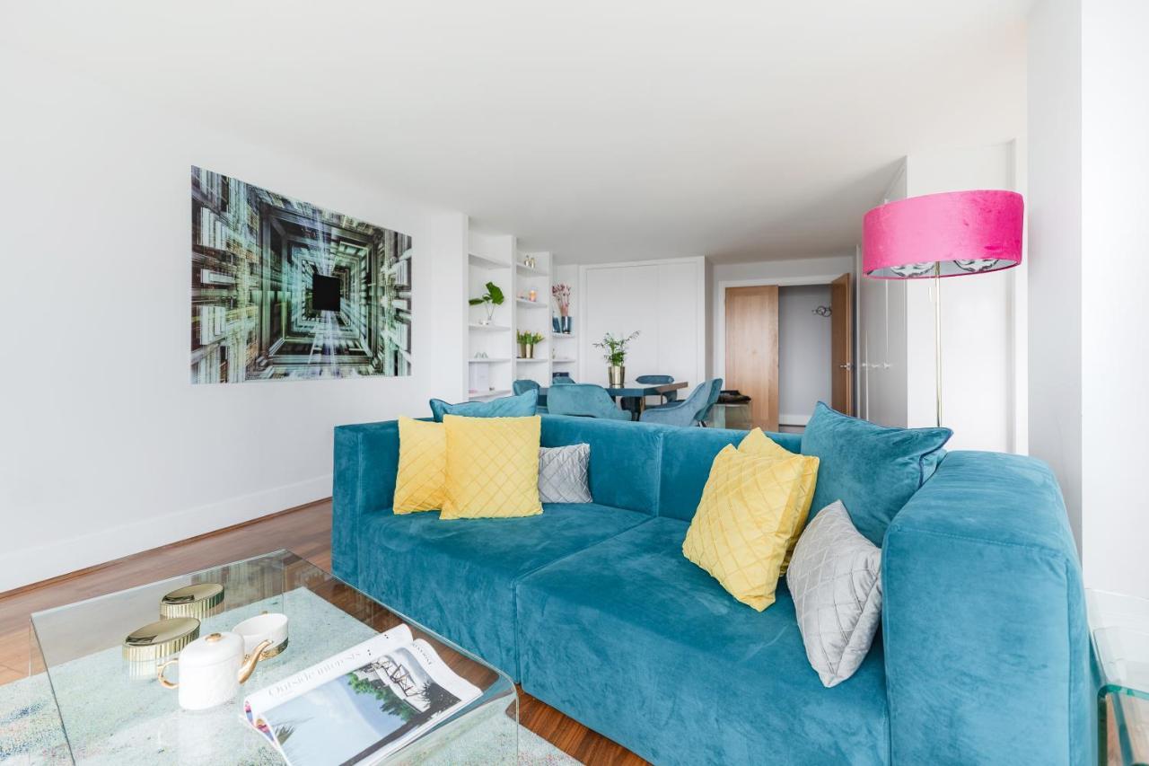 Best Thames View In Town! Large Luxxe Nomad Design Family Home London Exteriör bild