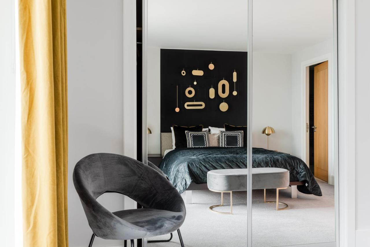 Best Thames View In Town! Large Luxxe Nomad Design Family Home London Exteriör bild