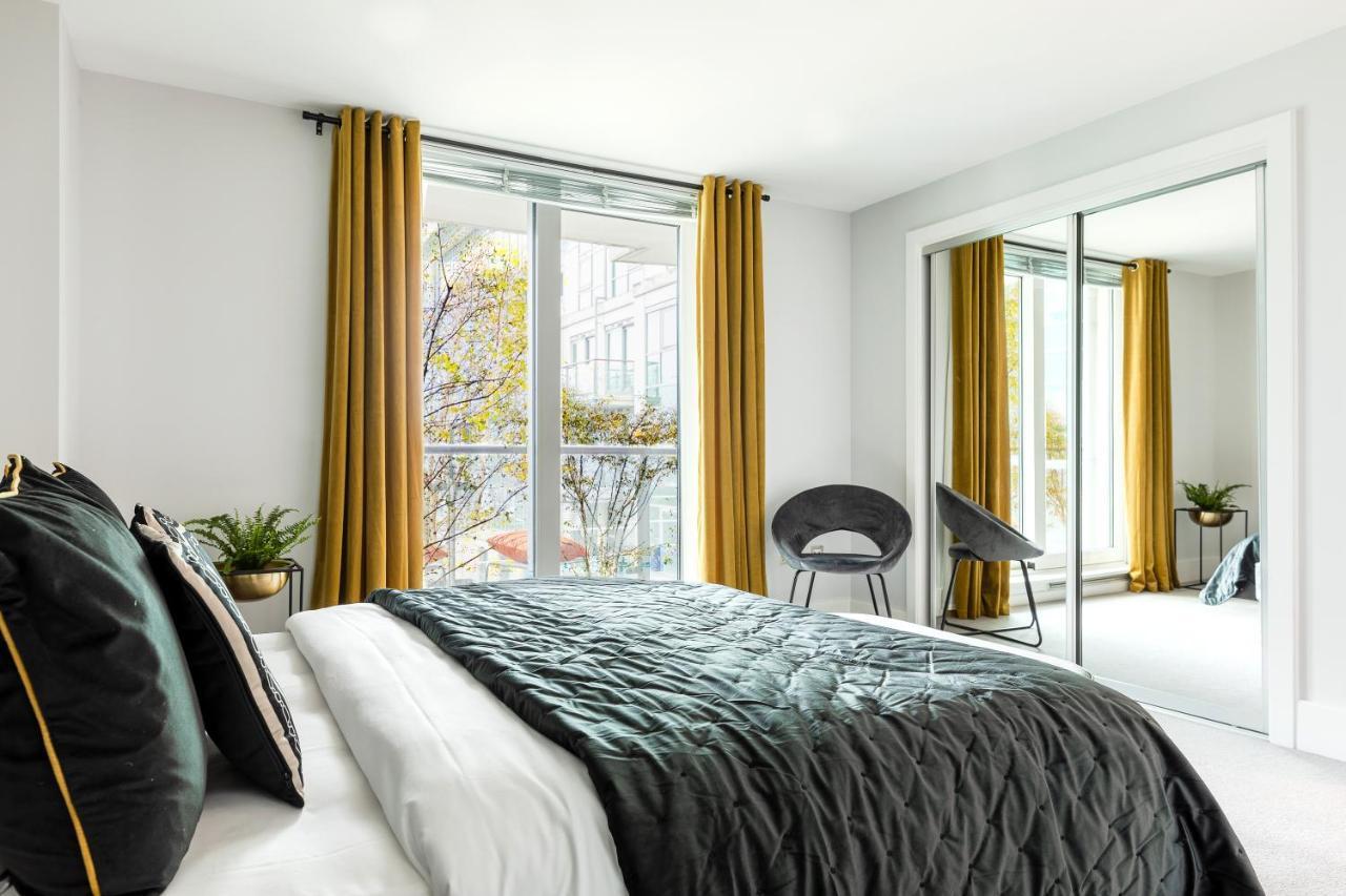 Best Thames View In Town! Large Luxxe Nomad Design Family Home London Exteriör bild