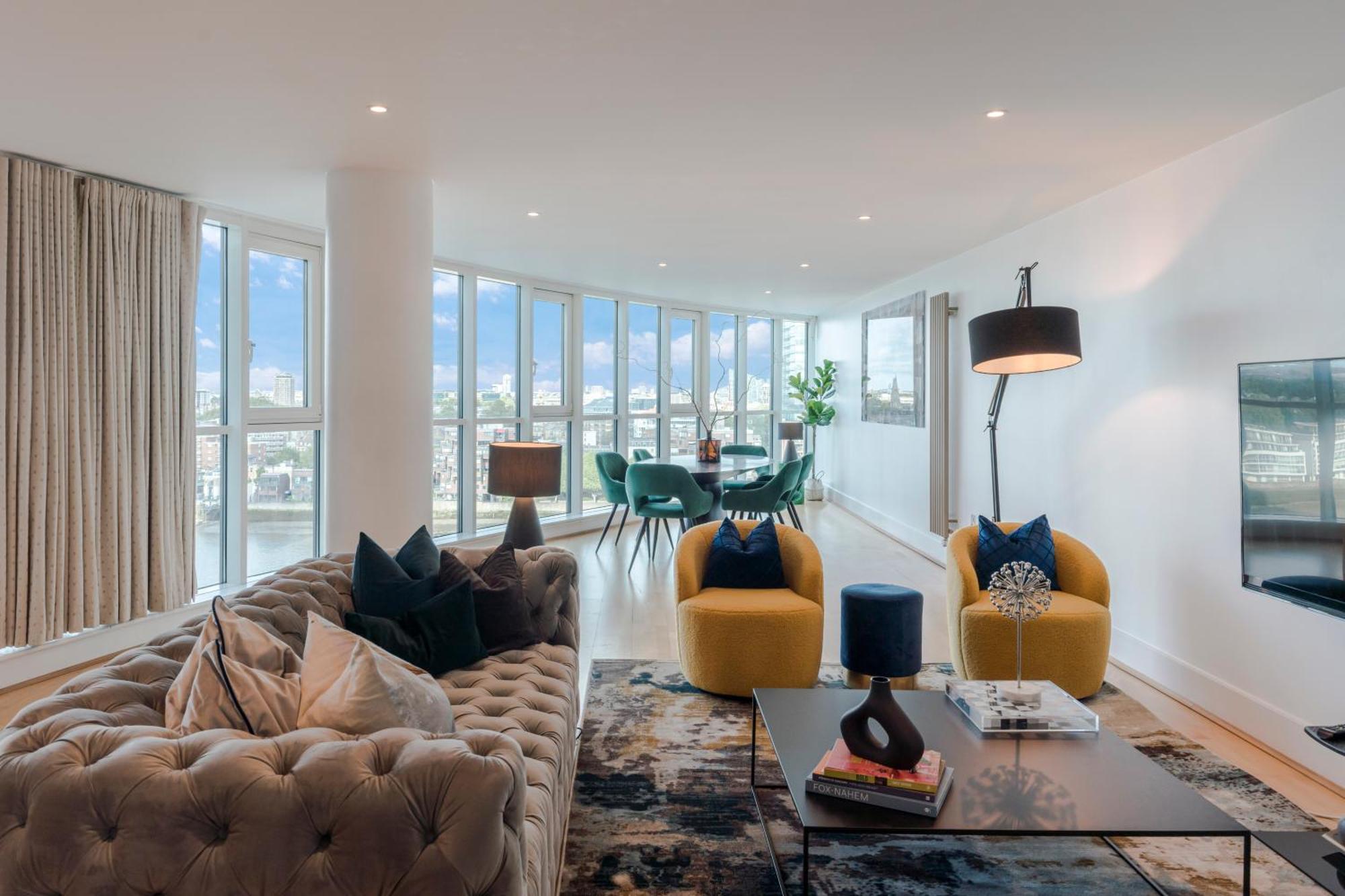 Best Thames View In Town! Large Luxxe Nomad Design Family Home London Rum bild